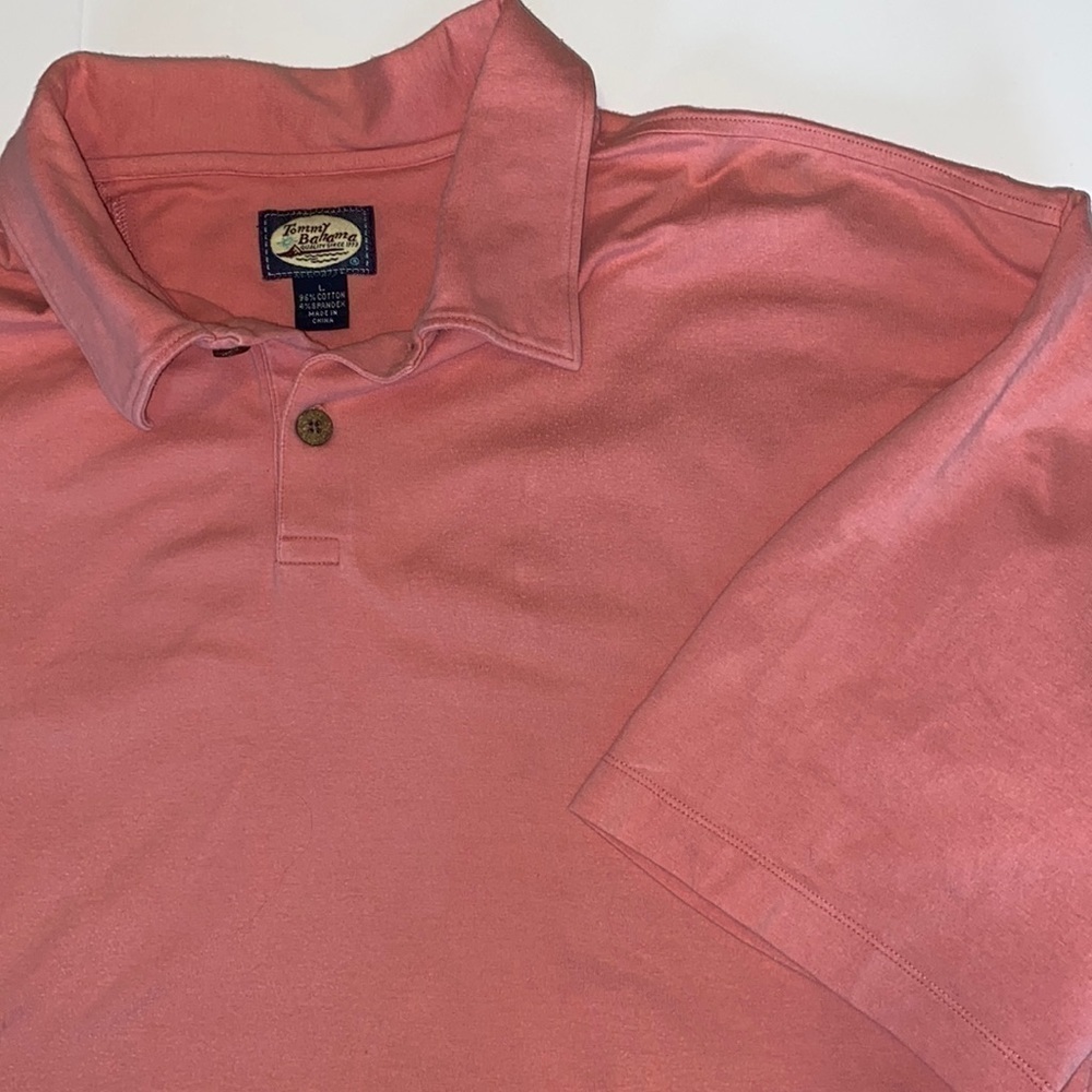 Tommy Bahama men’s short sleeve shirt, size large cotton and spandex. Relax.